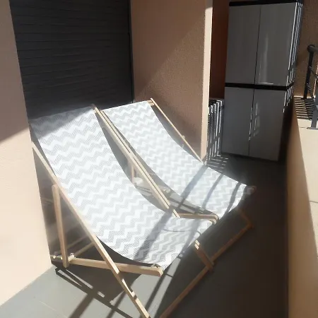 A16 - Praia Da Rocha 1 Bed Apartment דירה