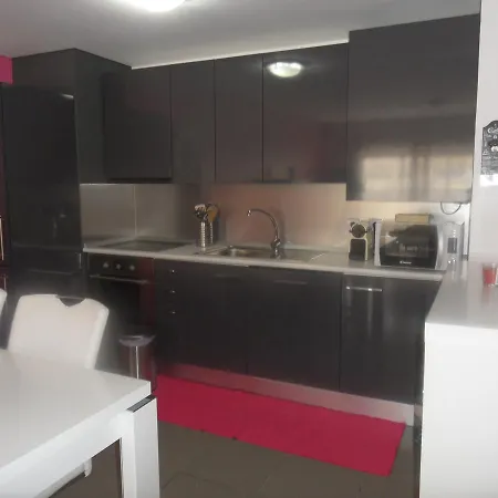 A16 - Praia Da Rocha 1 Bed Apartment Апартаменти