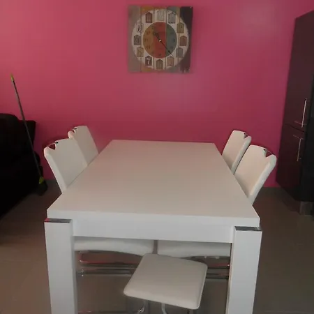 A16 - Praia Da Rocha 1 Bed Apartment Апартаменти Портіман